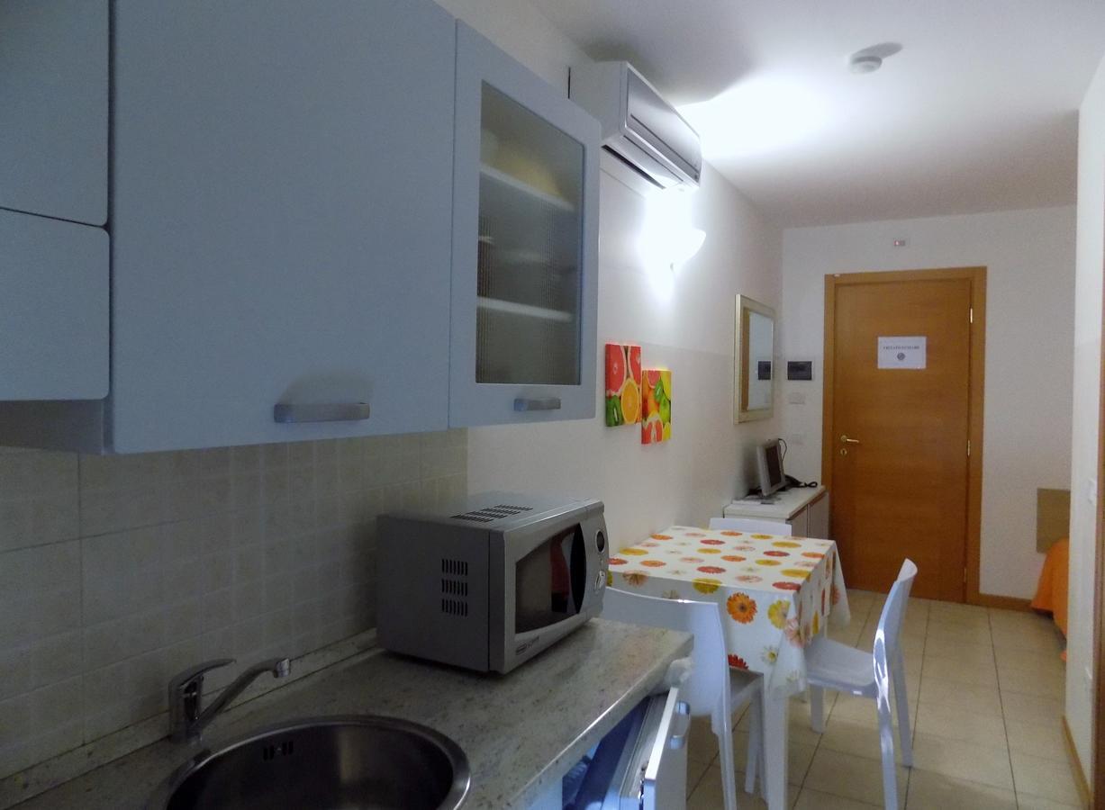 Fontanafredda Hotel Residence Sole מראה חיצוני תמונה