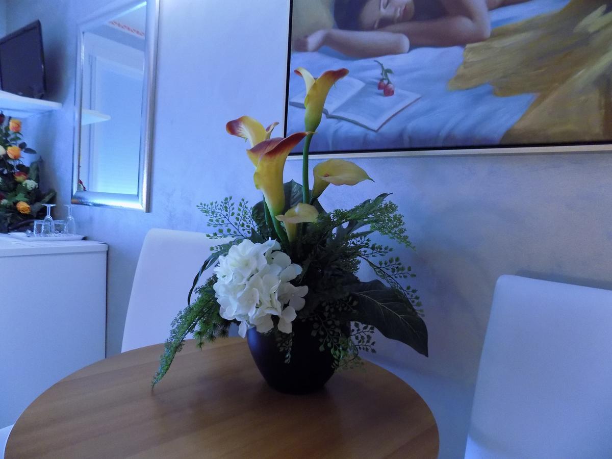 Fontanafredda Hotel Residence Sole מראה חיצוני תמונה