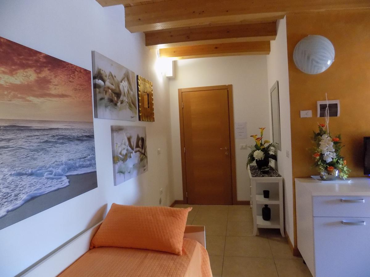 Fontanafredda Hotel Residence Sole מראה חיצוני תמונה