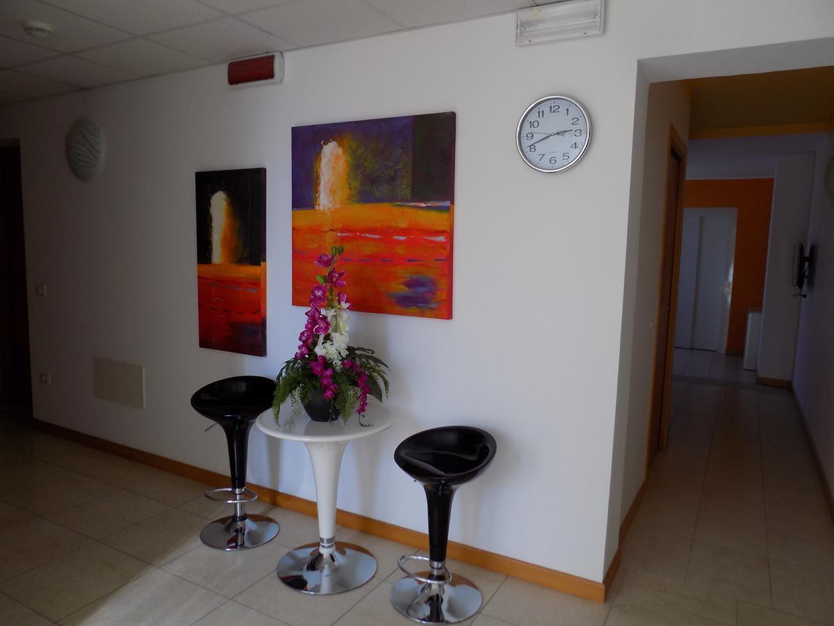 Fontanafredda Hotel Residence Sole מראה חיצוני תמונה