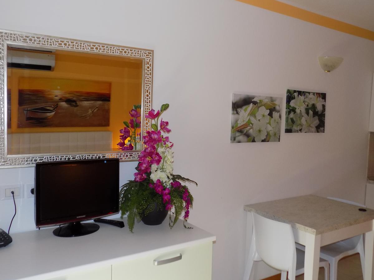 Fontanafredda Hotel Residence Sole מראה חיצוני תמונה
