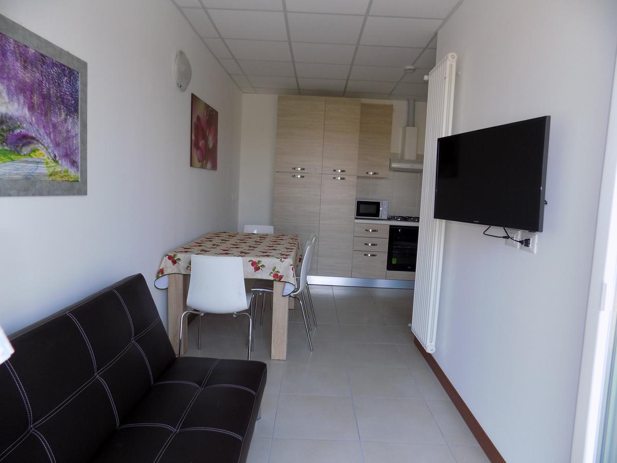 Fontanafredda Hotel Residence Sole מראה חיצוני תמונה